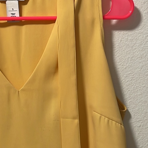 An Elegant WHBM Top! - Picture 6 of 12